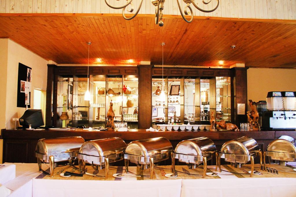The George Hotel Manzini Buitenkant foto