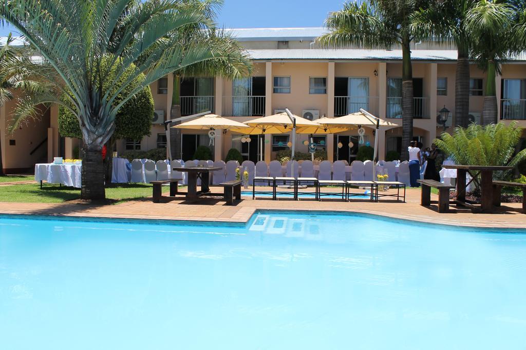 The George Hotel Manzini Buitenkant foto