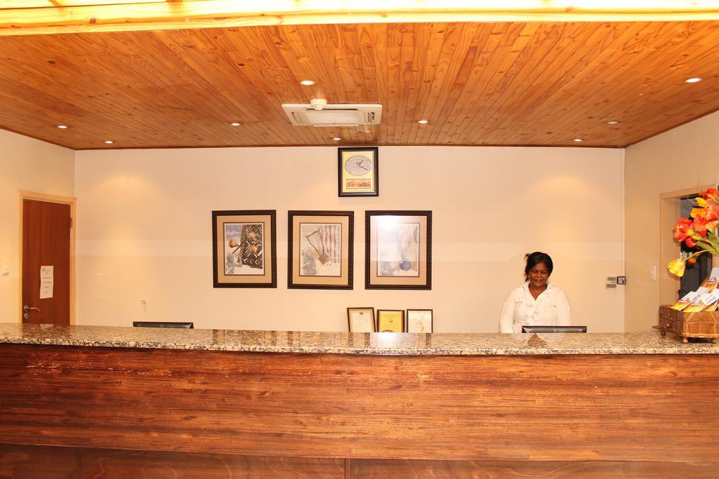 The George Hotel Manzini Buitenkant foto