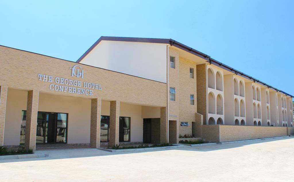 The George Hotel Manzini Buitenkant foto