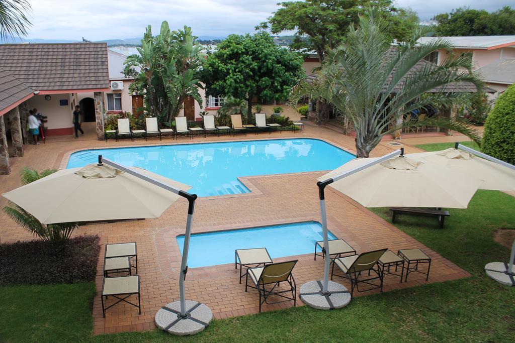 The George Hotel Manzini Buitenkant foto